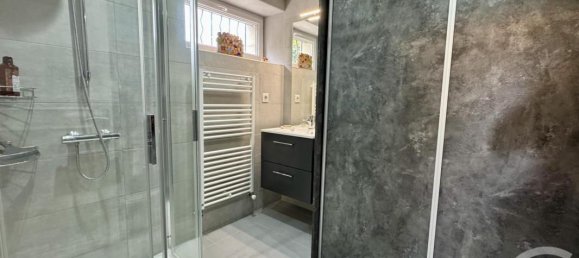 4 bedrooms House in Argentan, France No. 358852 8