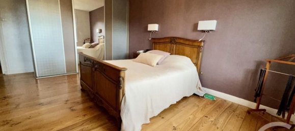 4 bedrooms House in Argentan, France No. 358852 12