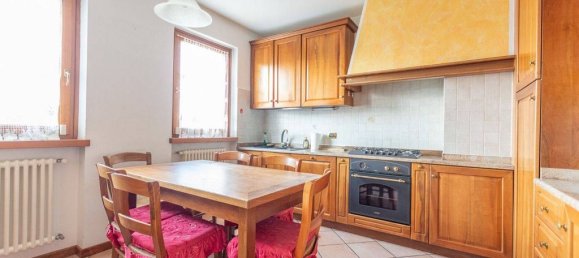 3 bedrooms Villa in Cesiomaggiore, Italy No. 283765 6