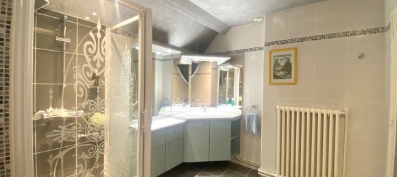 4 Schlafzimmer Haus in Vierzon, France, Nr. 92180 10