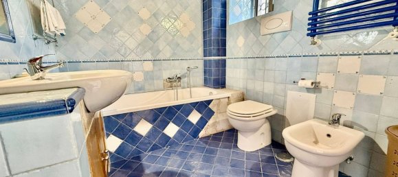 Apartamento de 2 dormitorios en Casoria, Italy No. 327083 22