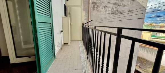 Apartamento de 2 dormitorios en Casoria, Italy No. 327083 2