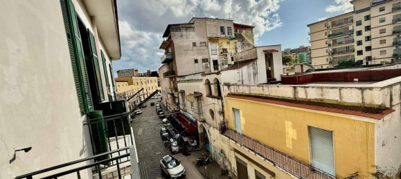 Apartamento de 2 dormitorios en Casoria, Italy No. 327083 3