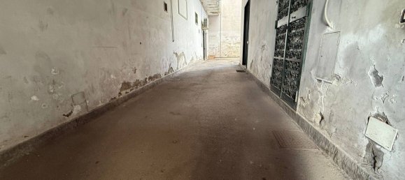 Apartamento de 2 dormitorios en Casoria, Italy No. 327083 5