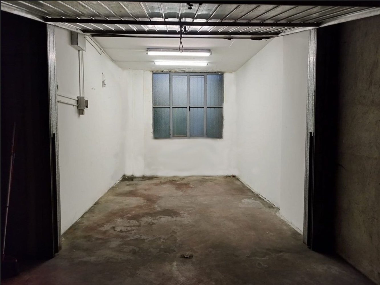  مرآب في Orbassano, Italy 15متر مربع رقم 346740