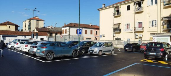  مرآب في Orbassano, Italy 15متر مربع رقم 346740 15