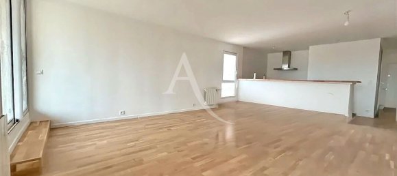 3 bedrooms Apartment in Champs-sur-Marne, France No. 136708 3