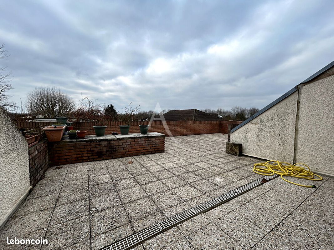 3 bedrooms Apartment in Champs-sur-Marne, France No. 136708