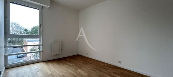 3 bedrooms Apartment in Champs-sur-Marne, France No. 136708 6