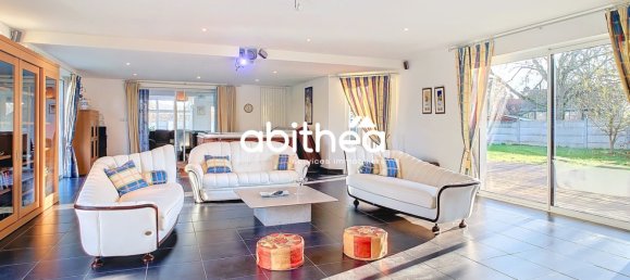 6 bedrooms House in Arras, France No. 297929 18