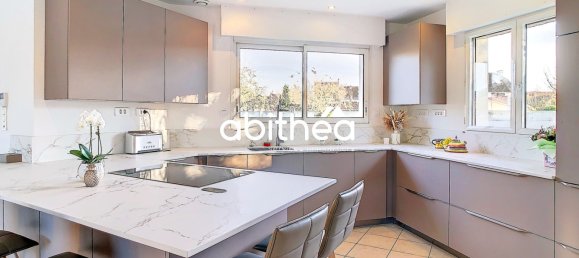 6 bedrooms House in Arras, France No. 297929 6