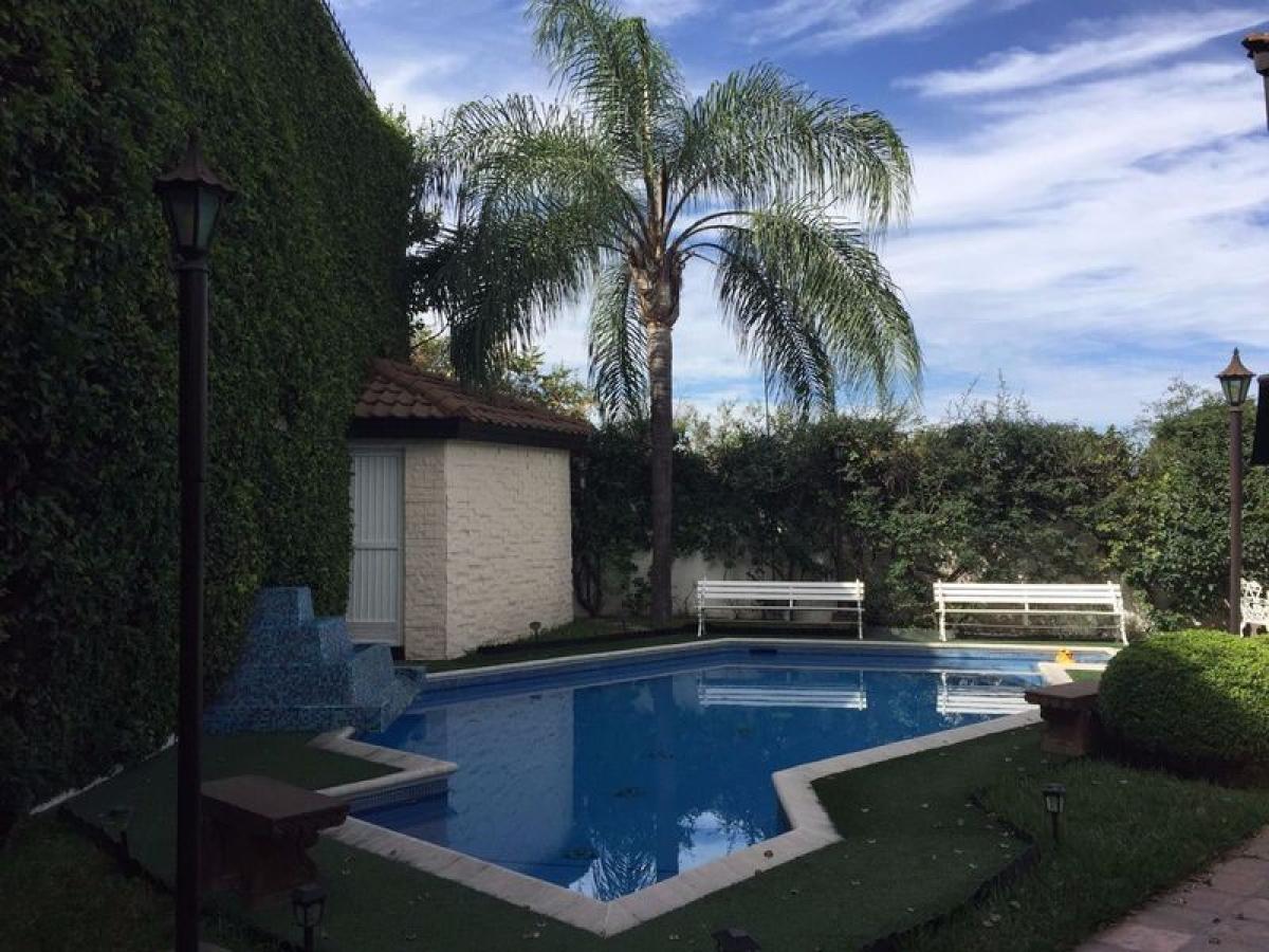 3 bedrooms House in Nuevo Leon, Mexico No. 167604