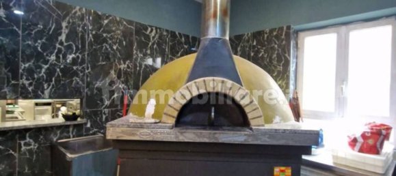 1غرفة عقار تجاري في Rome, Italy رقم 12415 22