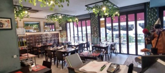 1غرفة عقار تجاري في Rome, Italy رقم 12415 10