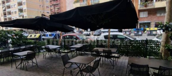 1غرفة عقار تجاري في Rome, Italy رقم 12415 5