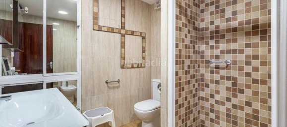 Apartamento de 6 dormitorios en Granada, Spain No. 89113 50