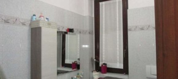 3غرفة شقة في Carate Brianza, Italy رقم 3676 5