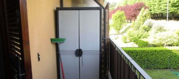 3غرفة شقة في Carate Brianza, Italy رقم 3676 8