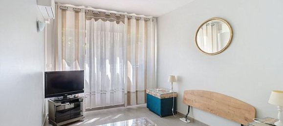 2 Schlafzimmer Wohnung in Saint-Raphael, France, Nr. 286899 10