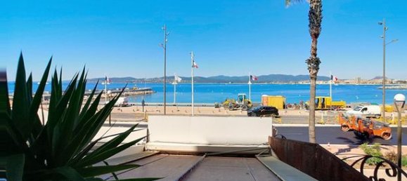 2 Schlafzimmer Wohnung in Saint-Raphael, France, Nr. 286899 15