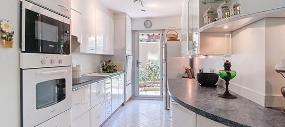 2 Schlafzimmer Wohnung in Saint-Raphael, France, Nr. 286899 6