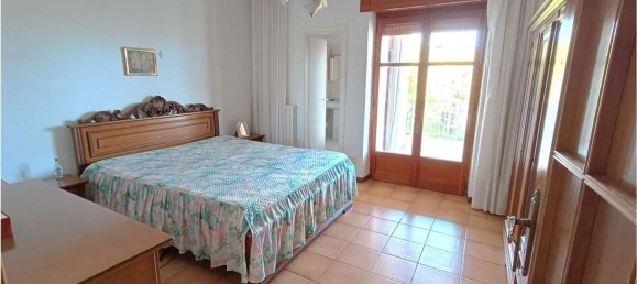 6 rooms Apartment in Settingiano, Italy No. 274333 24