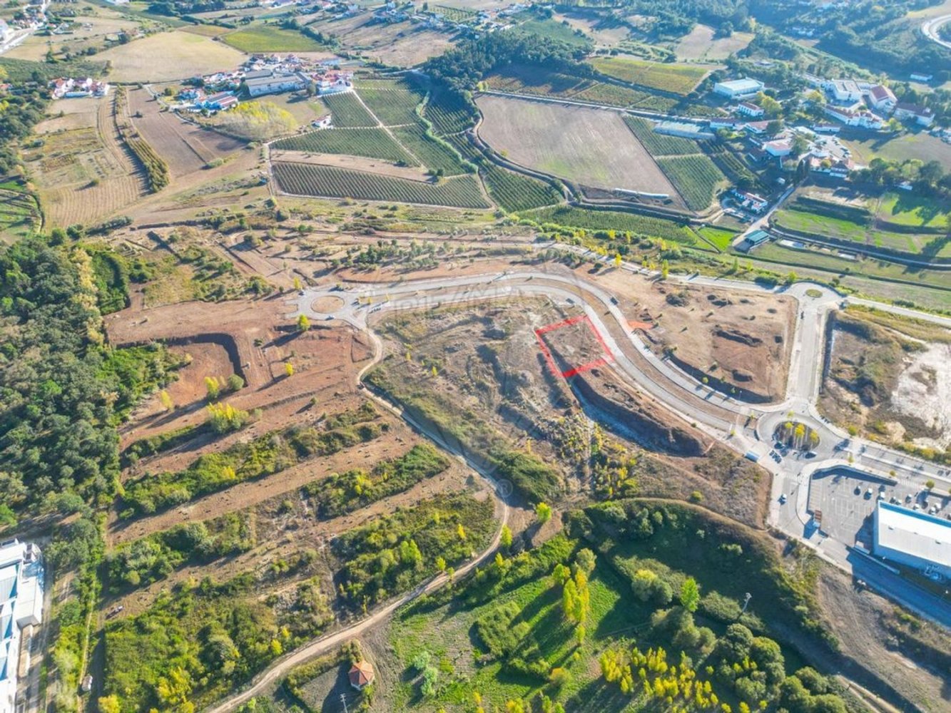 889m² Land in Evora de Alcobaca, Portugal No. 106609