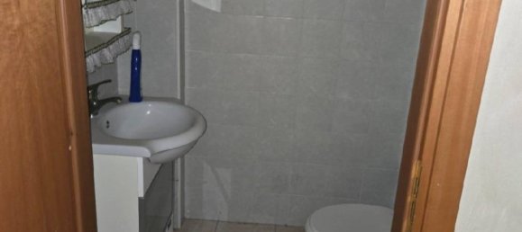 Коммерческая недвижимость с 2 комнатами в Сан Северо, Италия № 238387 5