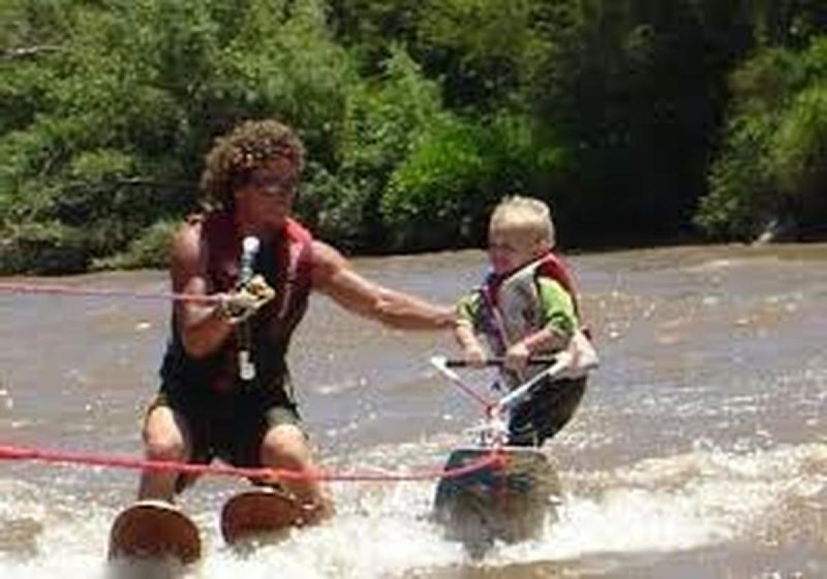  Land in Escobar, Argentina No. 114899