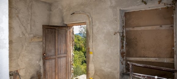 2 bedrooms House in Casanova Lerrone, Italy No. 375789 22