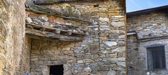 2 bedrooms House in Casanova Lerrone, Italy No. 375789 4