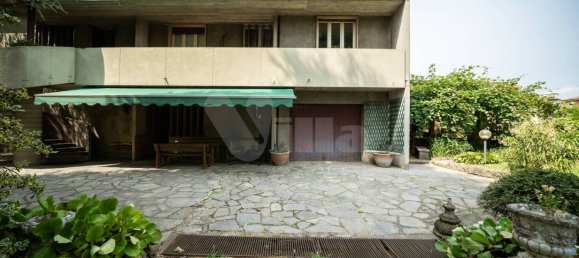 3 غرف نوم فيلا في Bosisio Parini, Italy رقم 303505 9