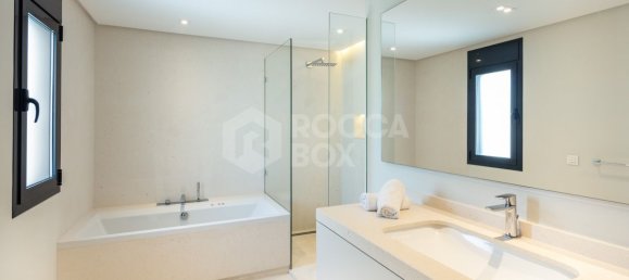 5 chambres Villa à Marbella, Spain No. 71893 3