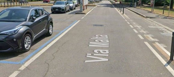 207m² Commercial property in Brescia, Italy No. 359646 2