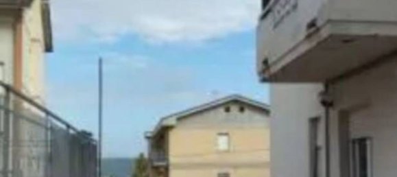 4 rooms Apartment in Corridonia, Italy No. 100520 4