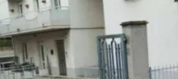 4 rooms Apartment in Corridonia, Italy No. 100520 3