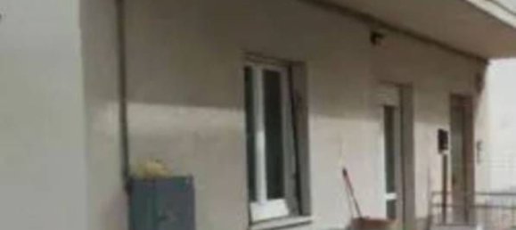 4 rooms Apartment in Corridonia, Italy No. 100520 2