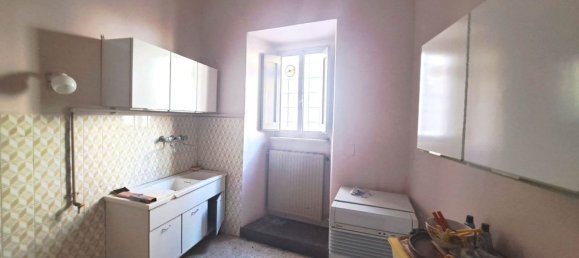 11 rooms Apartment in Spoleto, Italy No. 78076 4