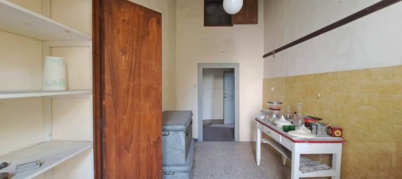 11 rooms Apartment in Spoleto, Italy No. 78076 15