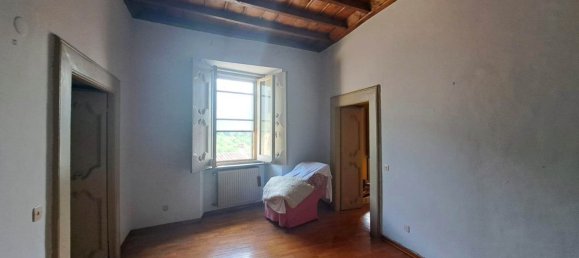 11 rooms Apartment in Spoleto, Italy No. 78076 6