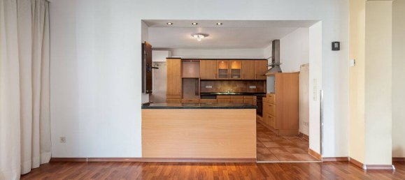 Дом с 6 комнатами в Верхний Таунус, Германия № 335763 3