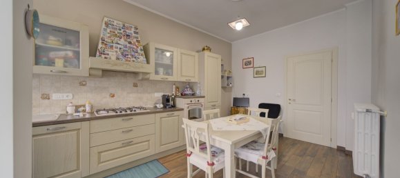 Apartamento de 4 habitaciónes en Turin, Italy No. 140897 20