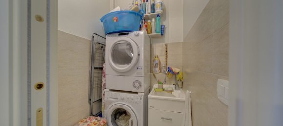 Apartamento de 4 habitaciónes en Turin, Italy No. 140897 33