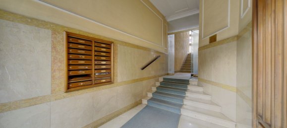 Apartamento de 4 habitaciónes en Turin, Italy No. 140897 3