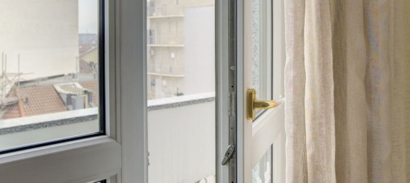 Apartamento de 4 habitaciónes en Turin, Italy No. 140897 17