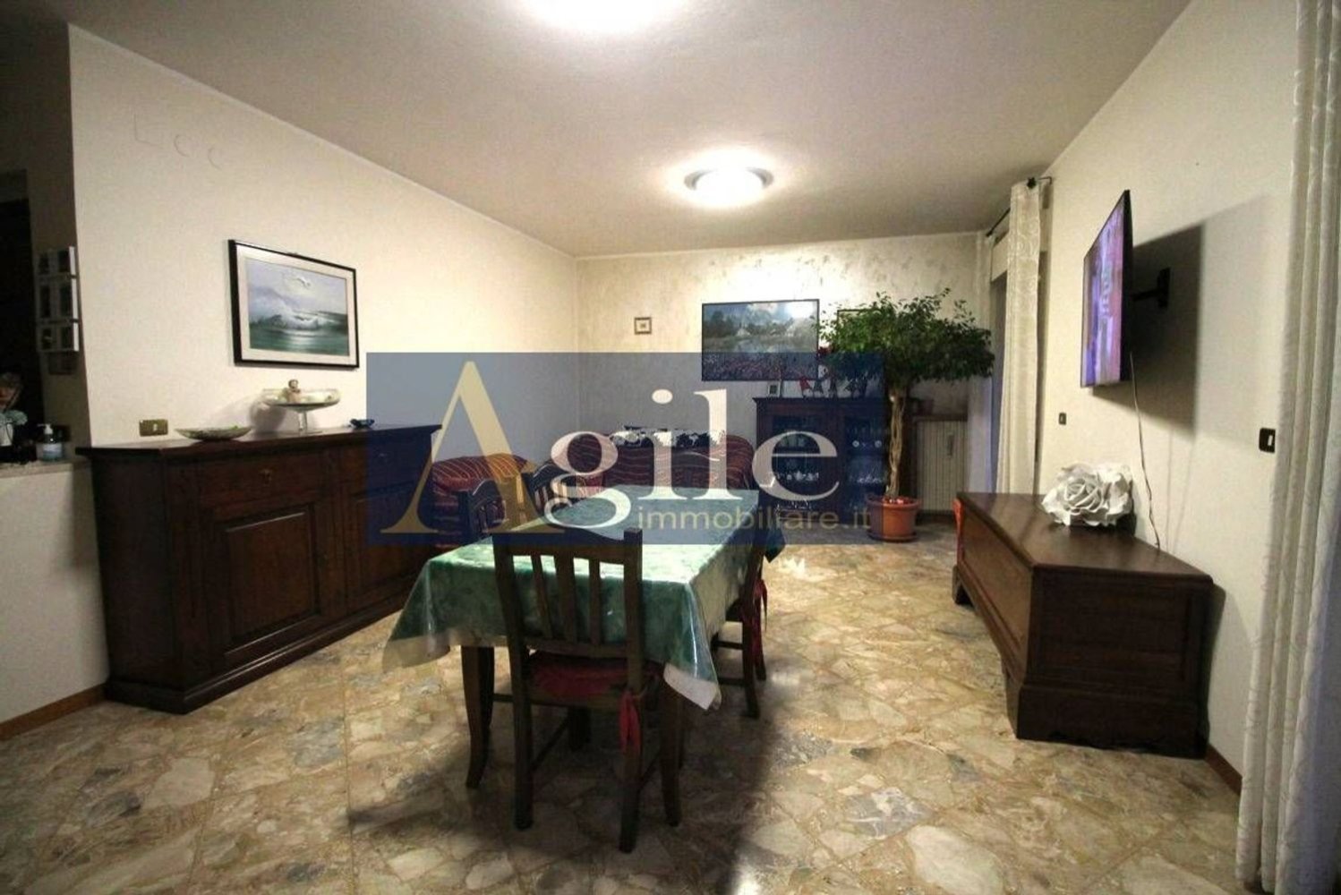 Apartamento de 6 divisões em San Benedetto del Tronto, Italy N.º 117484