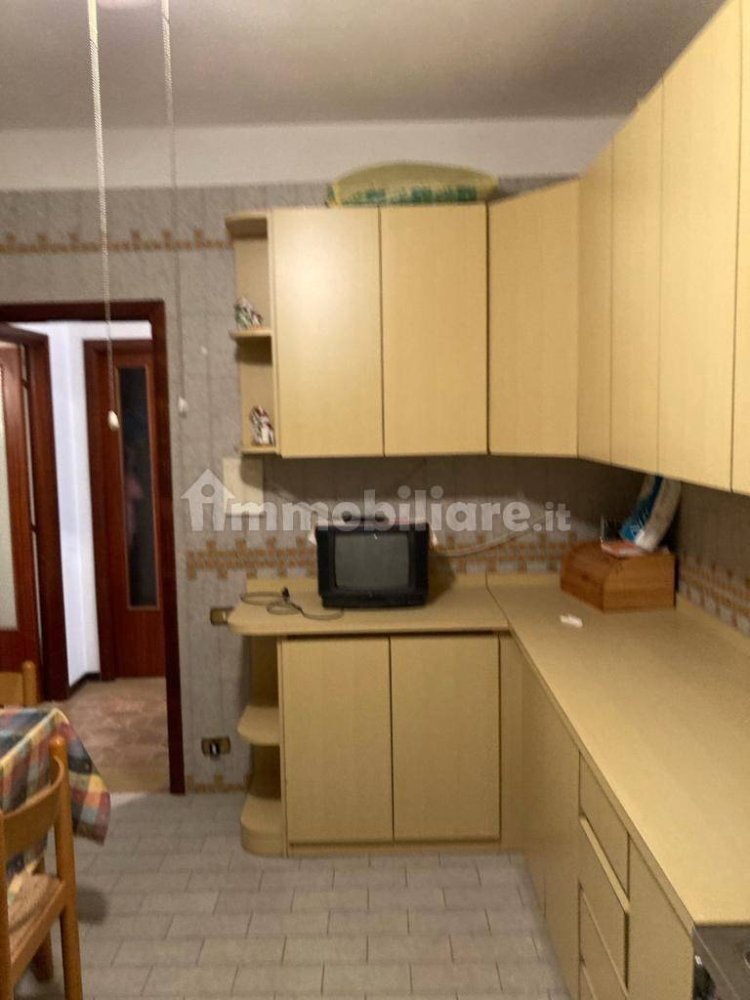 5 rooms Apartment in Civitanova Marche, Italy No. 346870