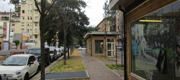 15m² Garage in Milan, Italy No. 244846 5