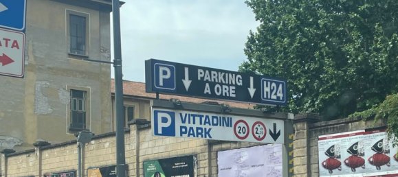 15m² Garage in Milan, Italy No. 244846 3