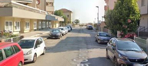 4 bedrooms Apartment in Rimini, Italy No. 16550 2